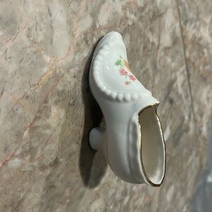 Miniature shoe figurine